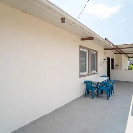 Cozy Flat With Balcony Near To Popular Beaches In * Φετιγιέ